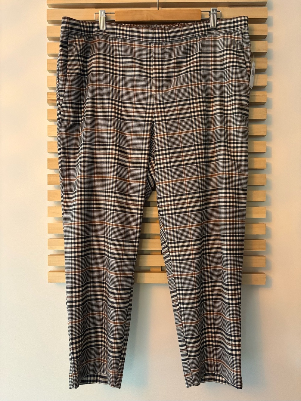 NWT Old Navy Plaid Straight-Leg Pants | Size 18